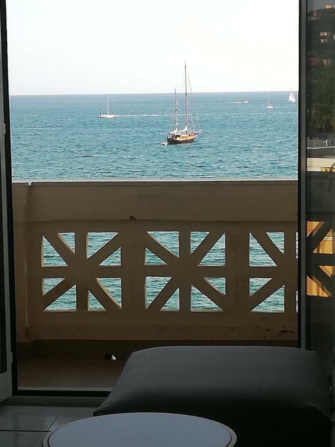 Il Faro Dei Poeti Apartment Lerici Exterior photo