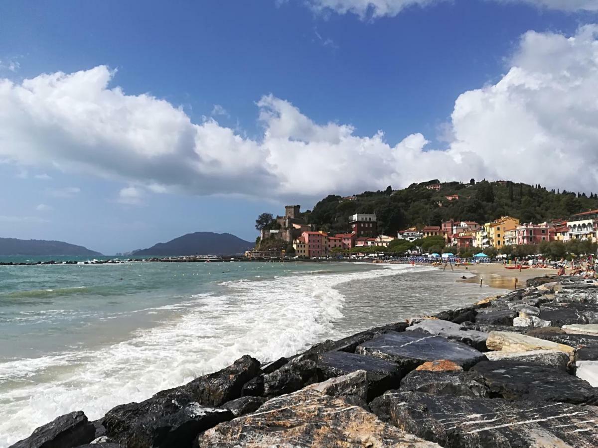 Il Faro Dei Poeti Apartment Lerici Exterior photo